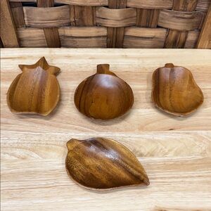 Vintage Talarico Set of Wooden Fruit Bowls